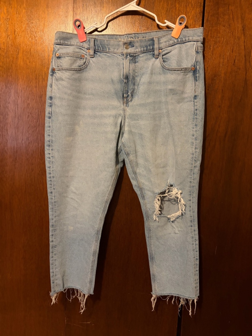 American Eagle Outfitters Light Wash Distressed Ankle Jeans